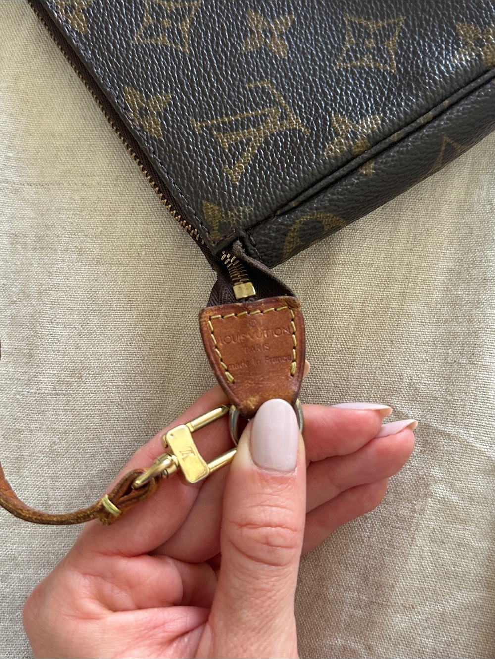 Louis Vuitton Monogram Canvas Shoulder Pochette in Brown with Tan Strap - Picture 3 of 8